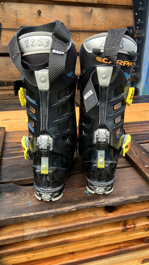 Italian Scarpa Vector Touring Ski Boots - in good condition but with two structural faults