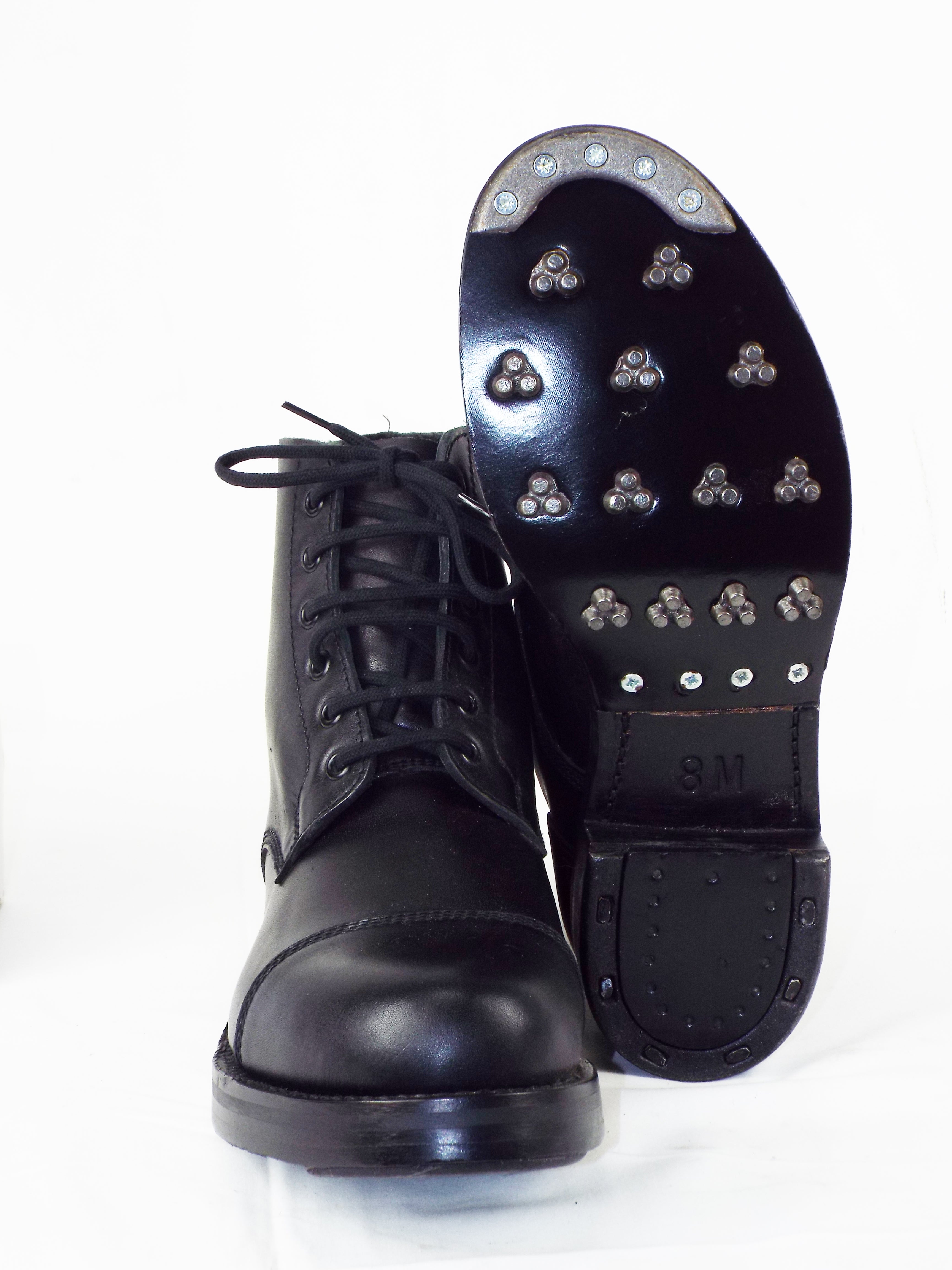 British Army - Black Ammo Boots - Hobnail Boots - serviceable conditio ...