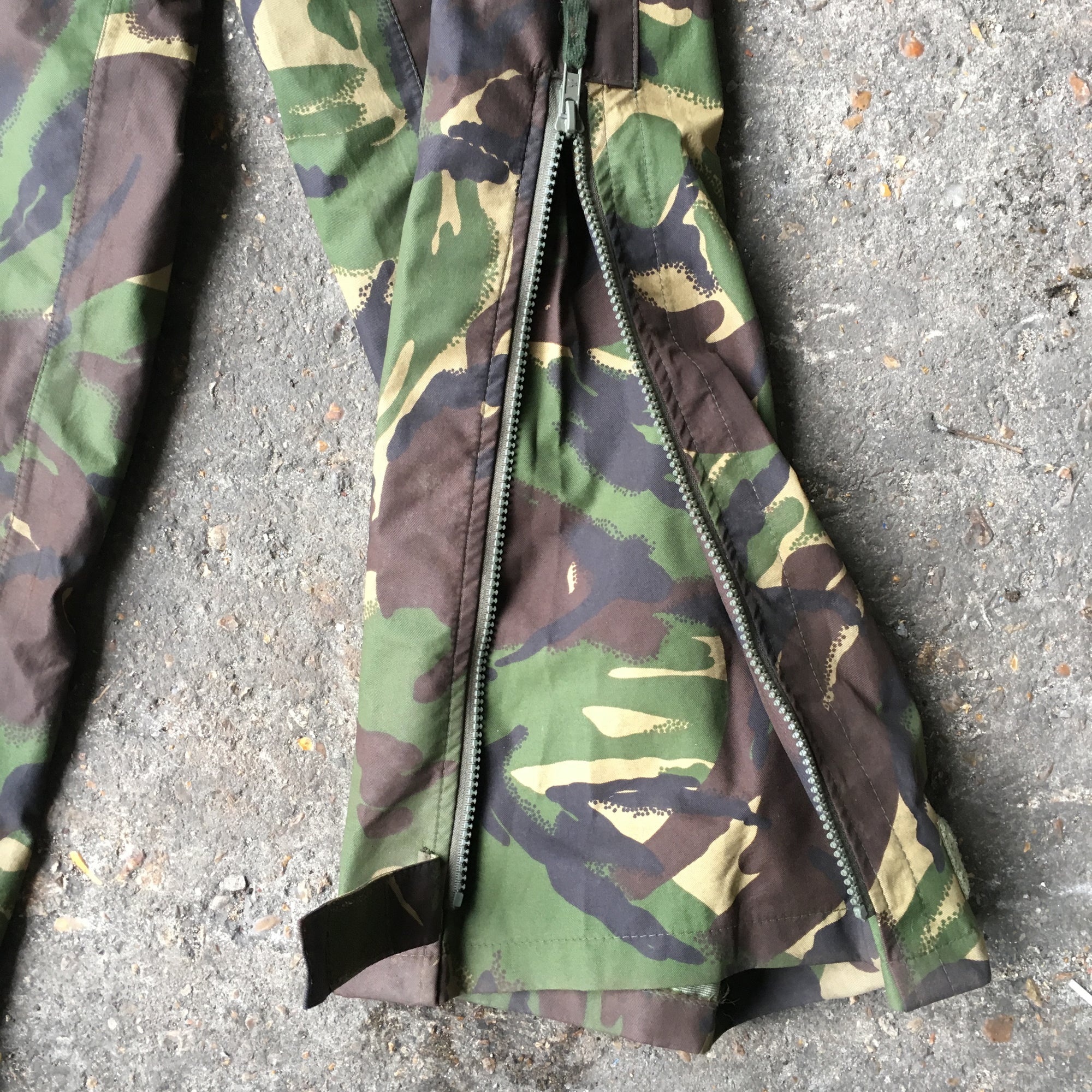 Dpm goretex trousers on sale